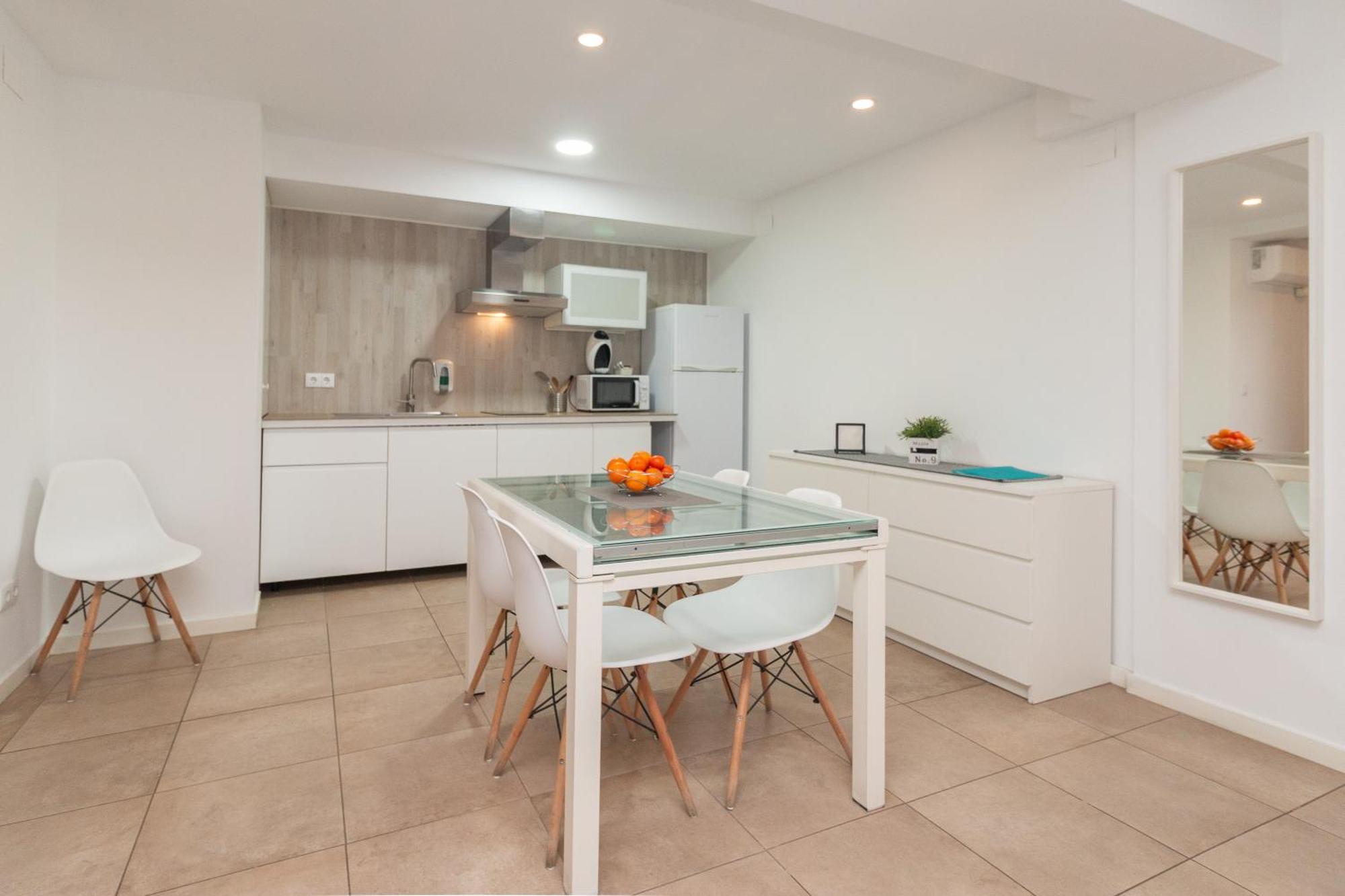 Bet Apartments - Abastos Valencia Ruang foto