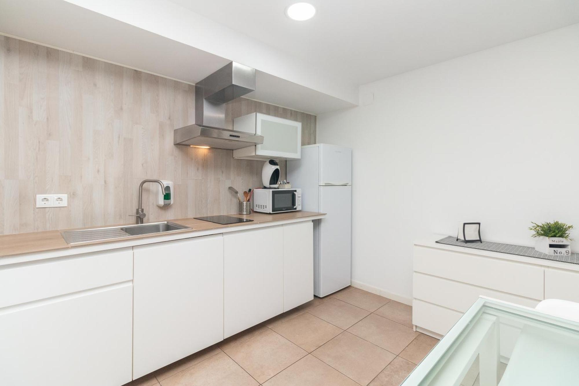 Bet Apartments - Abastos Valencia Bagian luar foto