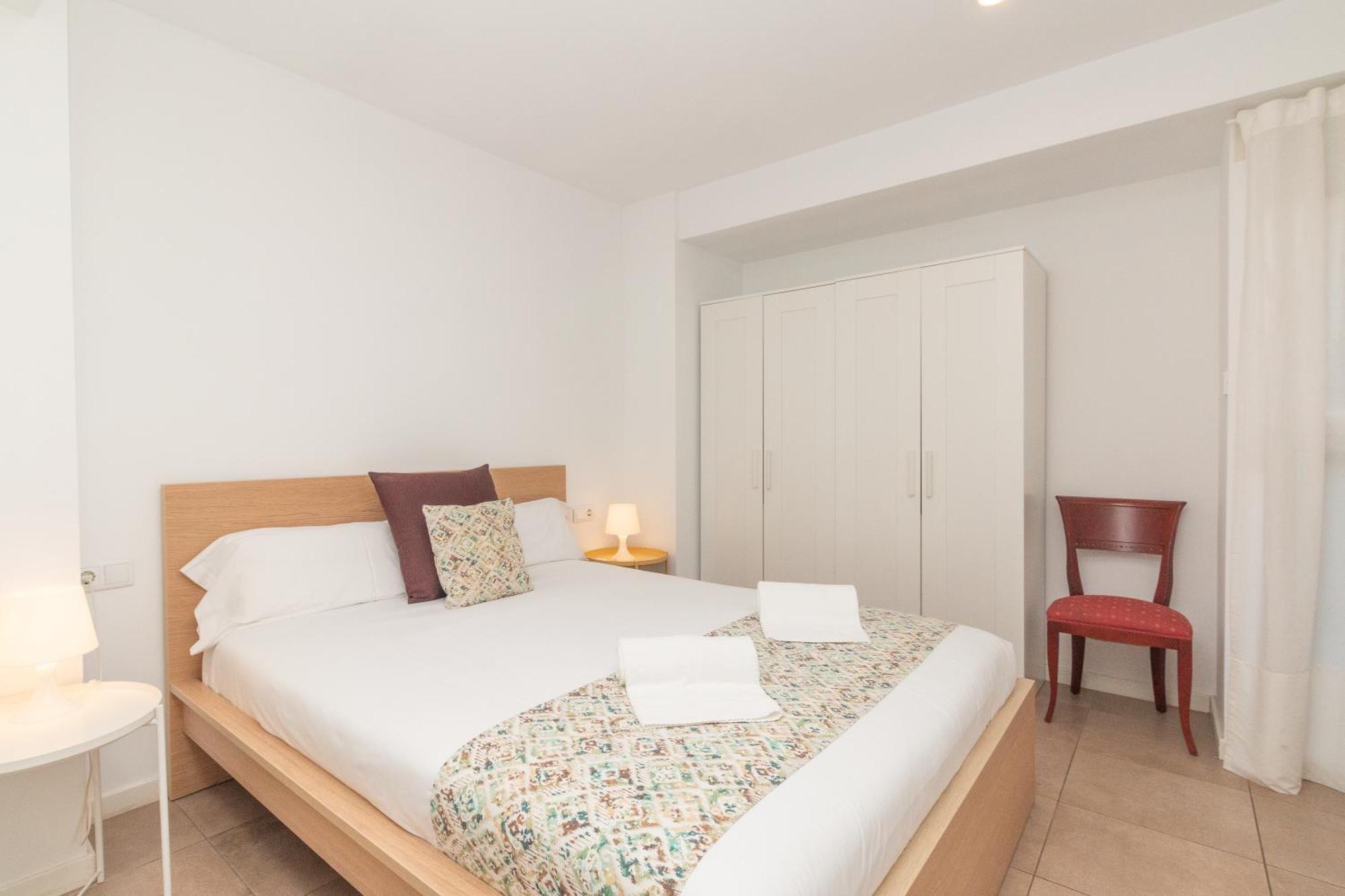 Bet Apartments - Abastos Valencia Bagian luar foto