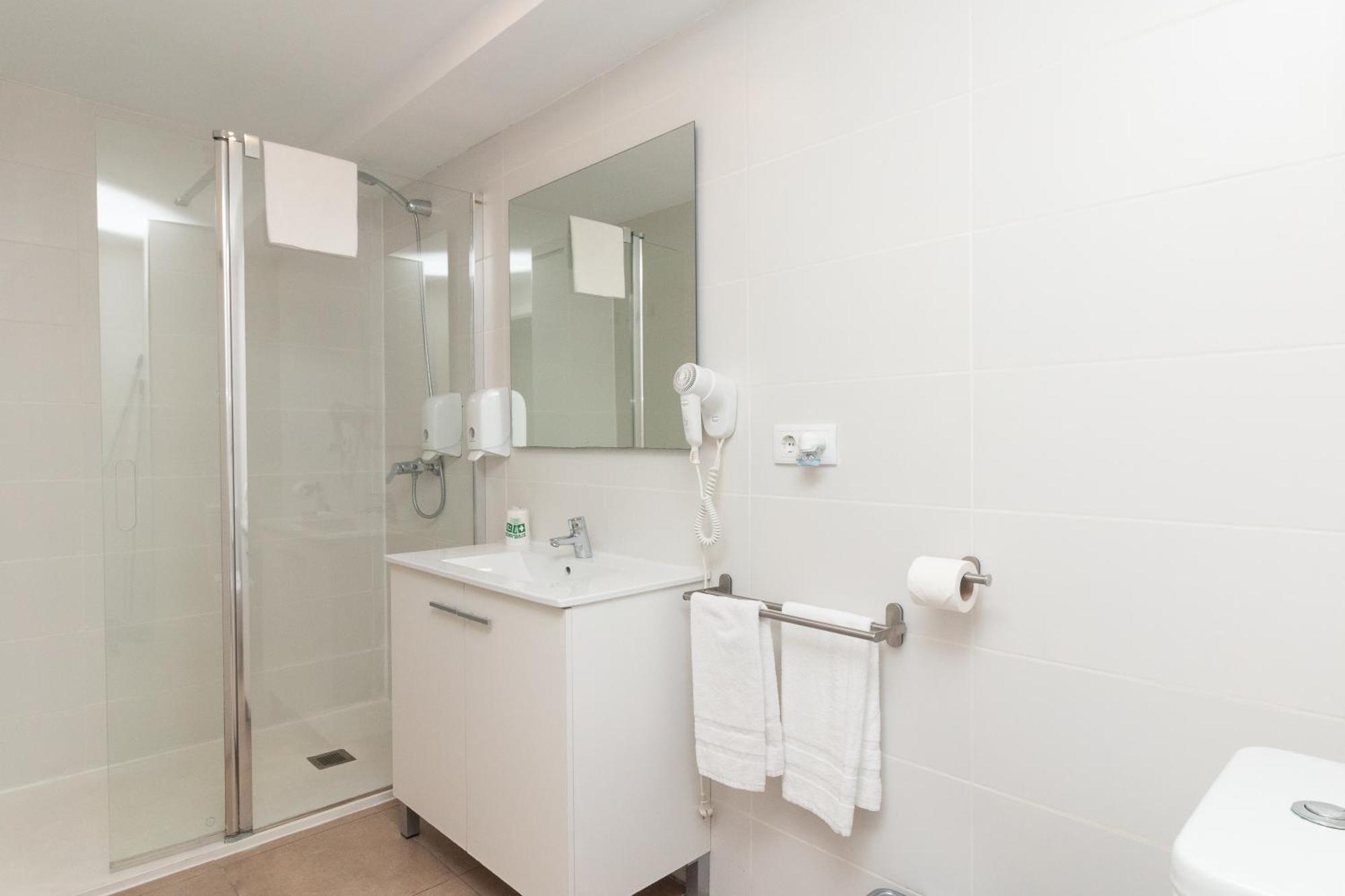 Bet Apartments - Abastos Valencia Bagian luar foto