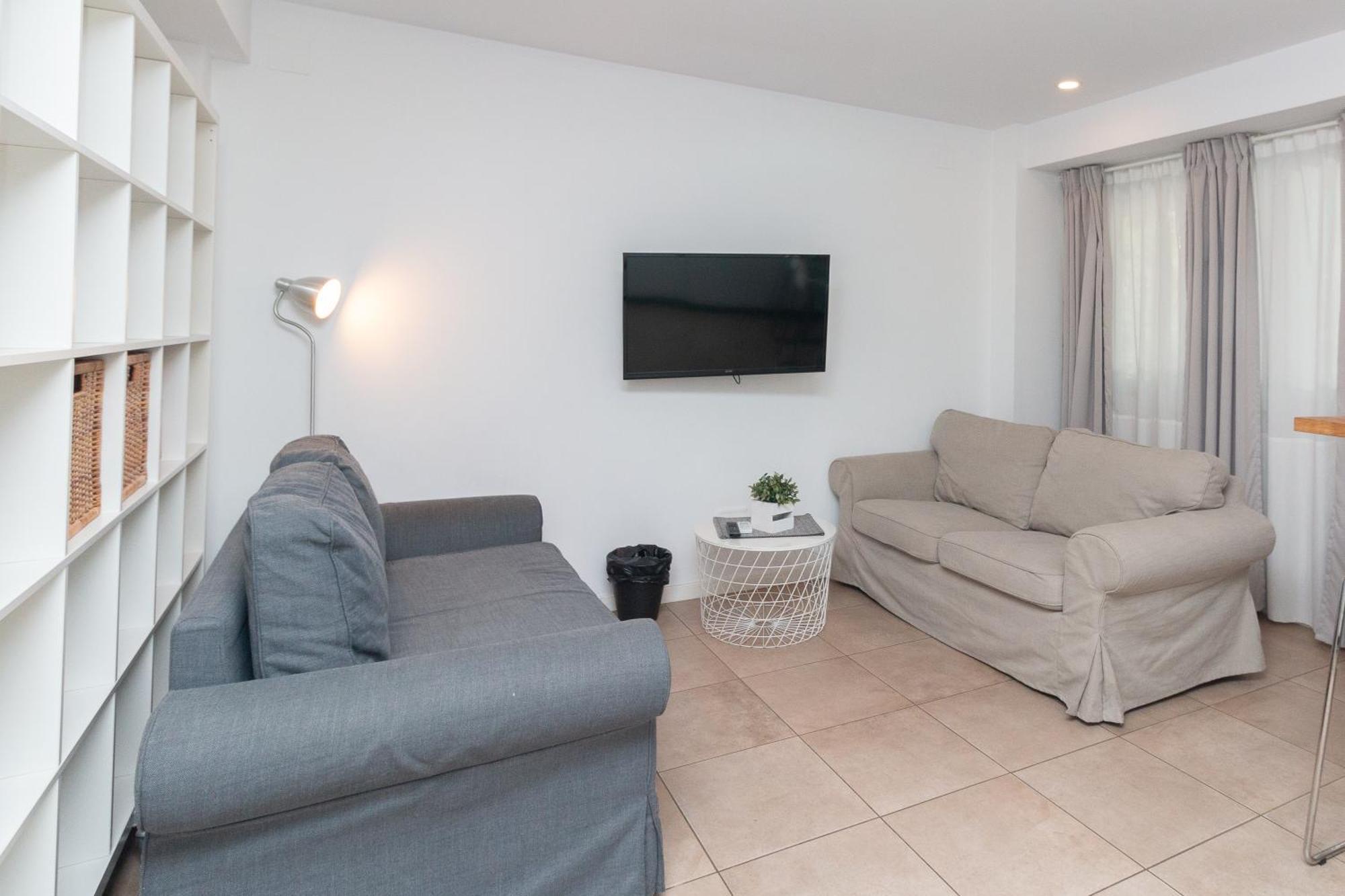 Bet Apartments - Abastos Valencia Bagian luar foto