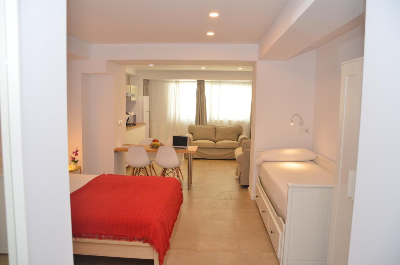 Bet Apartments - Abastos Valencia Bagian luar foto